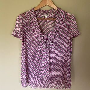 BANANA REPUBLIC 💯% Silk Tie Blouse